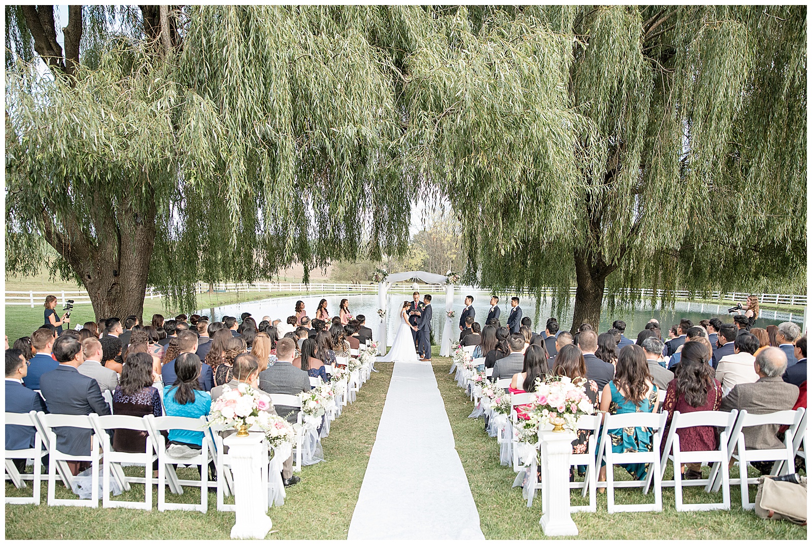 wedding ceremony at Pond View Farms