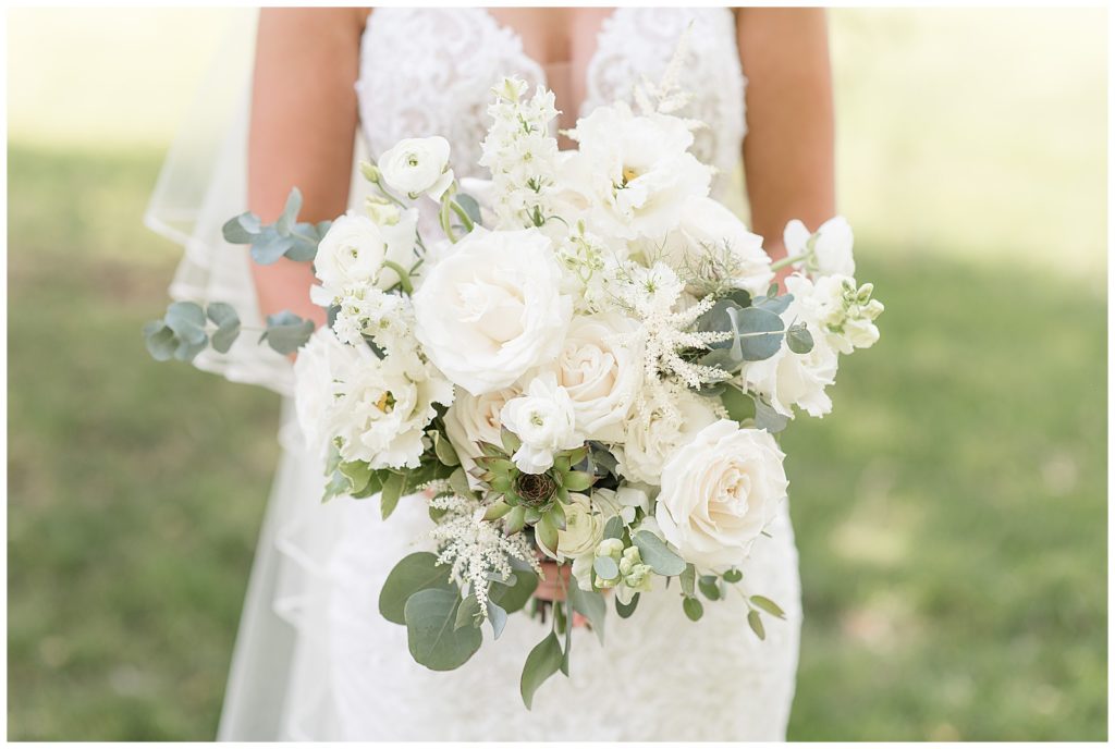 A Barn at Silverstone Summer Wedding - heathermariephoto.com